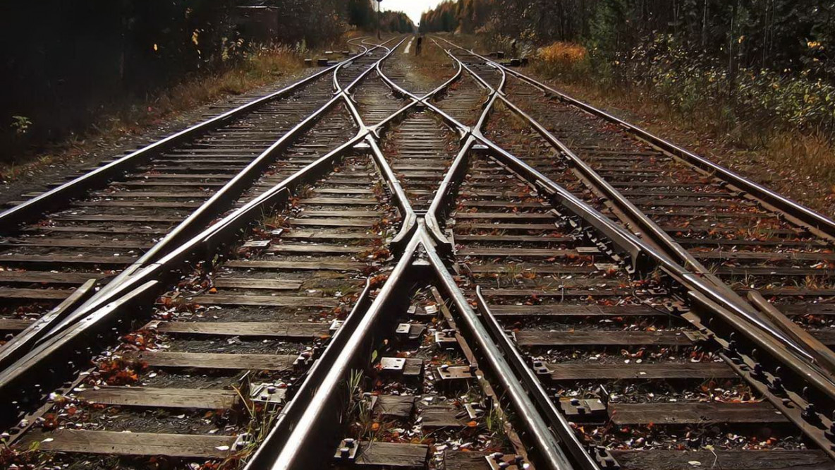 railway-tracks.jpg