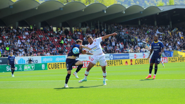 Raphael Odogwu gegen Parma