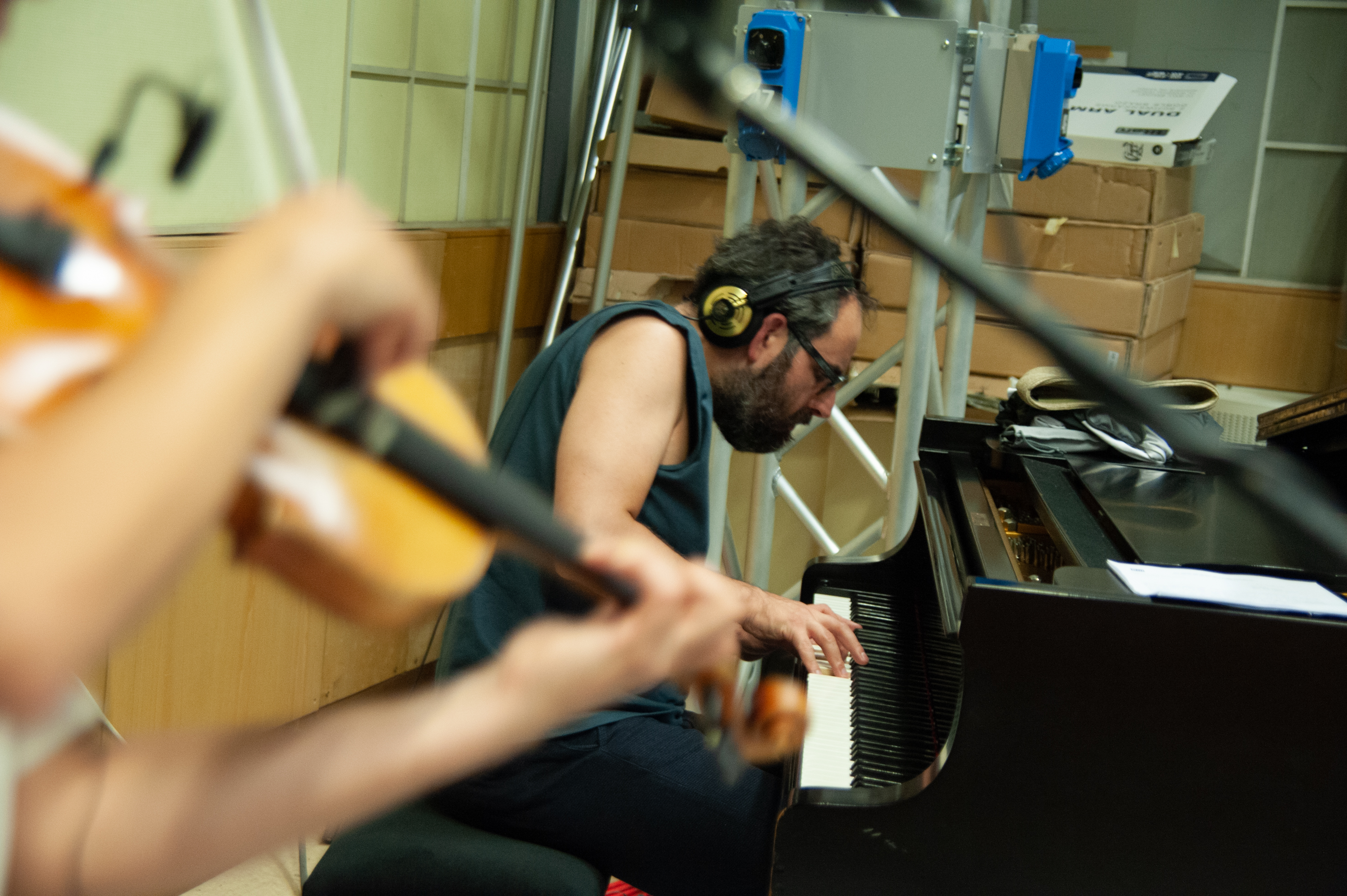 Thom Castañeda (Klavier)  - Donauwellenreiter live im Auditorium der RAI Südtirol (24. Juni 2021).