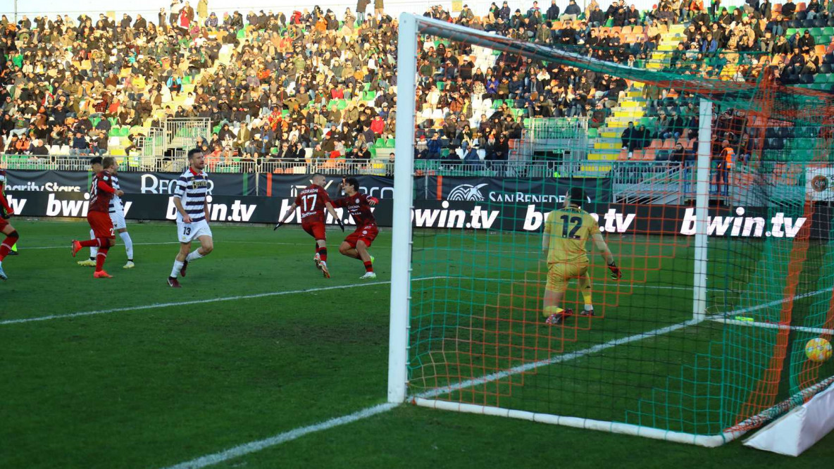 Casiraghi Gol vs Venezia