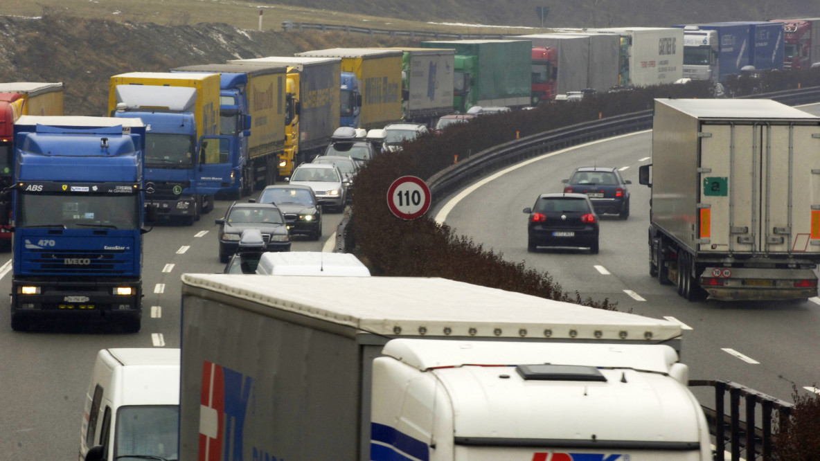 traffico camion tir autobrennero a22 transit