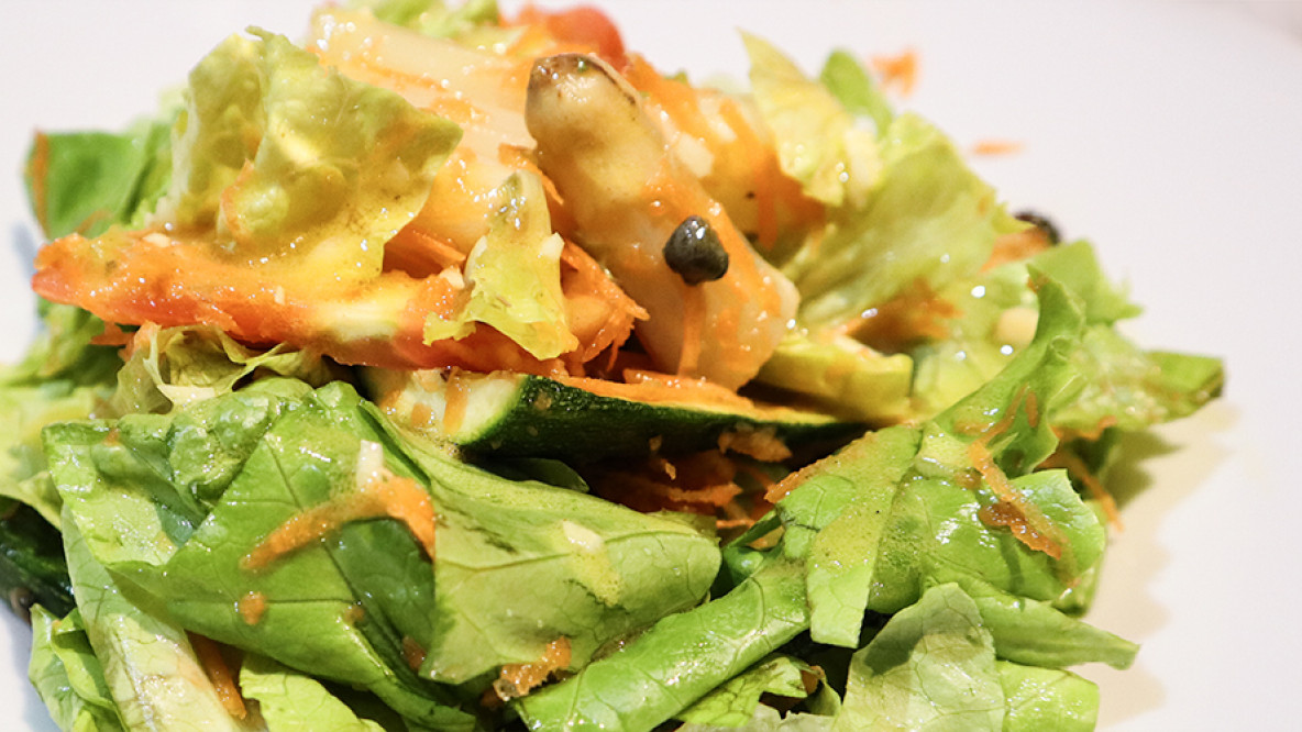 Spargelsalat mit Zucchini 