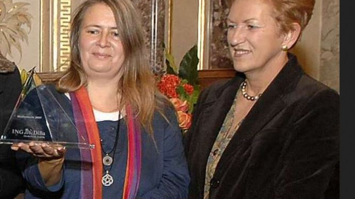 Alexandra Bader mit Ministerin Maria Rauch-Kallat bei der Verleihung der Medienlöwin 2007