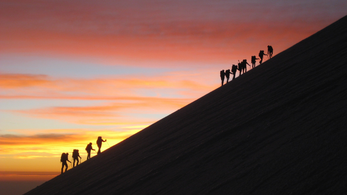 Wanderer vor Sonnenaufgang