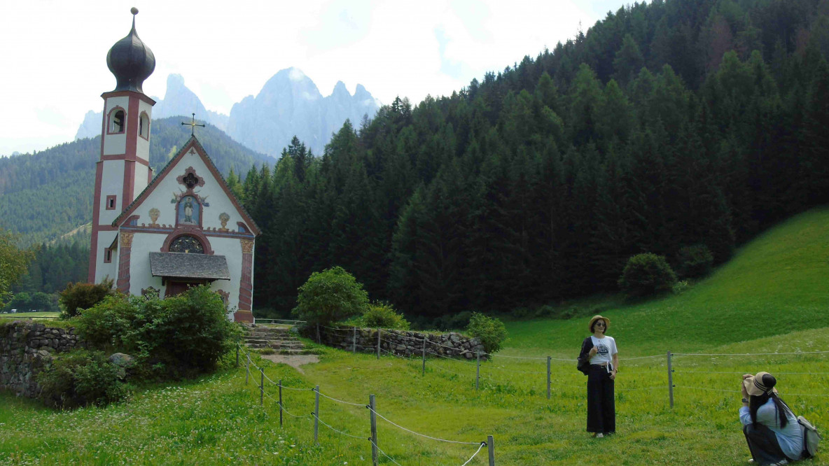 "Selfie e fuggi-Tourismus" im Südtiroler Villnöss-Tal