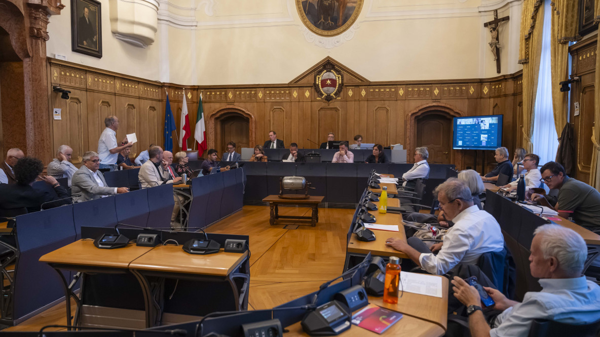 consiglio comunale bolzano park vittoria