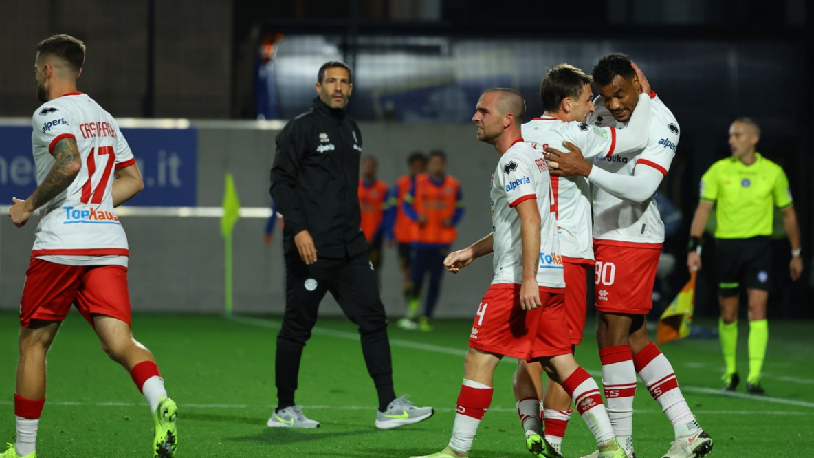 Raphael Odogwu freut sich über den Treffer zum 1:1