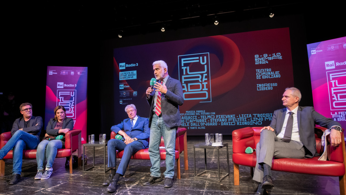Futuradio, presentazione del programma della festa di RAI Radio3 dal Teatro Comunale di Bolzano