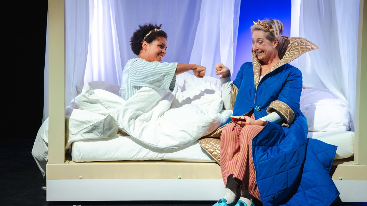 v.l._cecilia_kukua_und_patrizia_pfeifer_copyright_anna_cerrato.jpeg