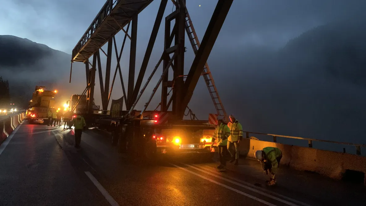 Bauarbeiten auf der Luegbrücke