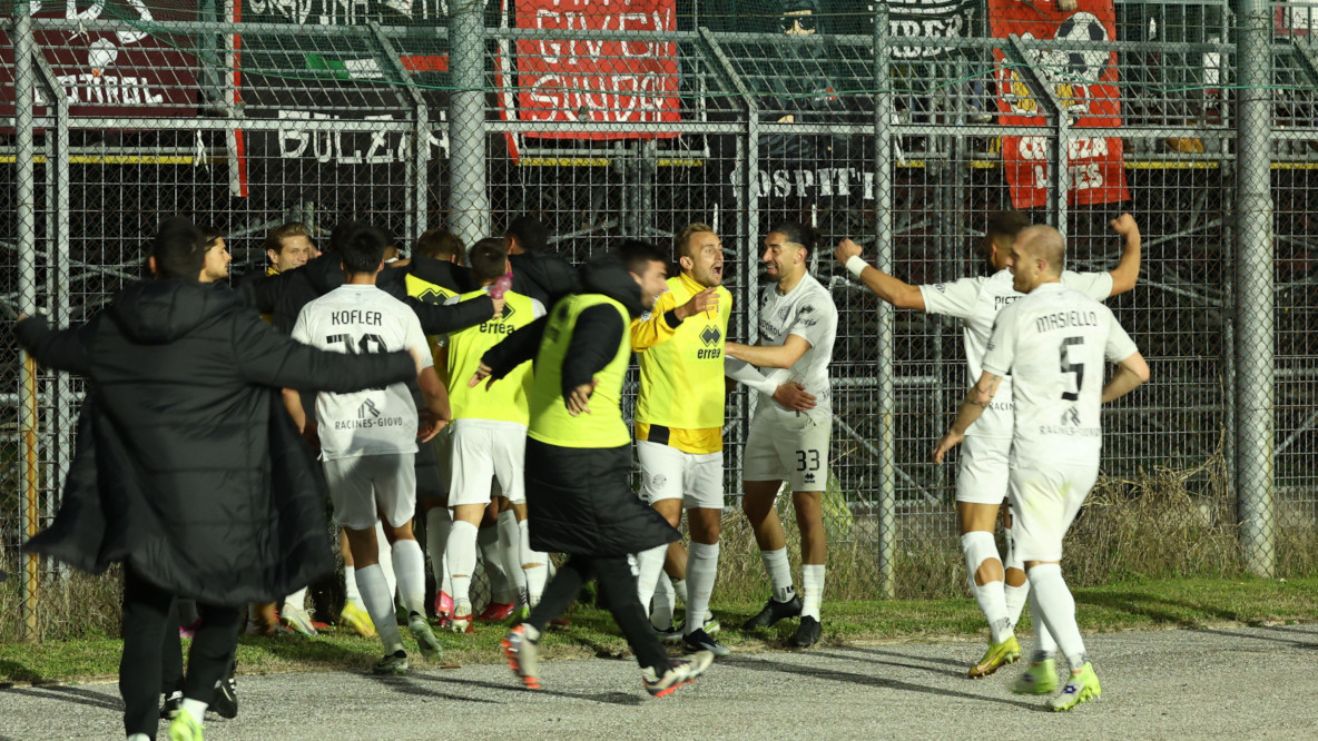 Festa con i tifosi