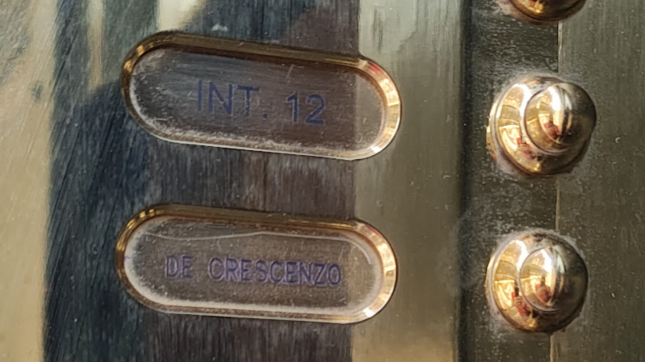 Türklingel De Crescenzo in Rom
