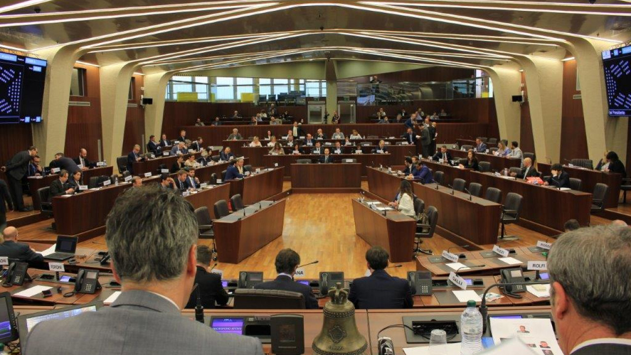 Il Consiglio regionale lombardo a Milano