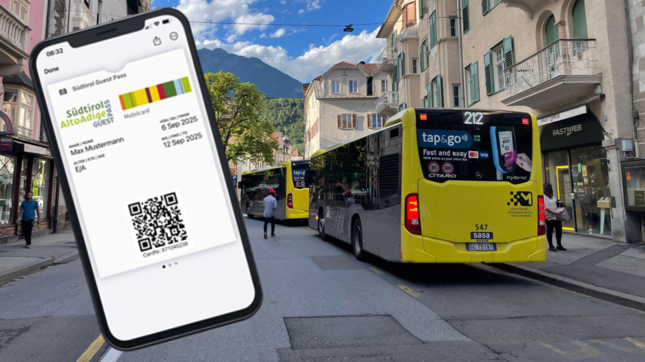 Links die digitale Gästekarte, rechts die Meraner Buslinie
