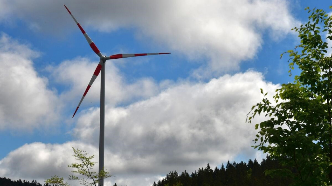 Ein Windrad in Oberösterreich