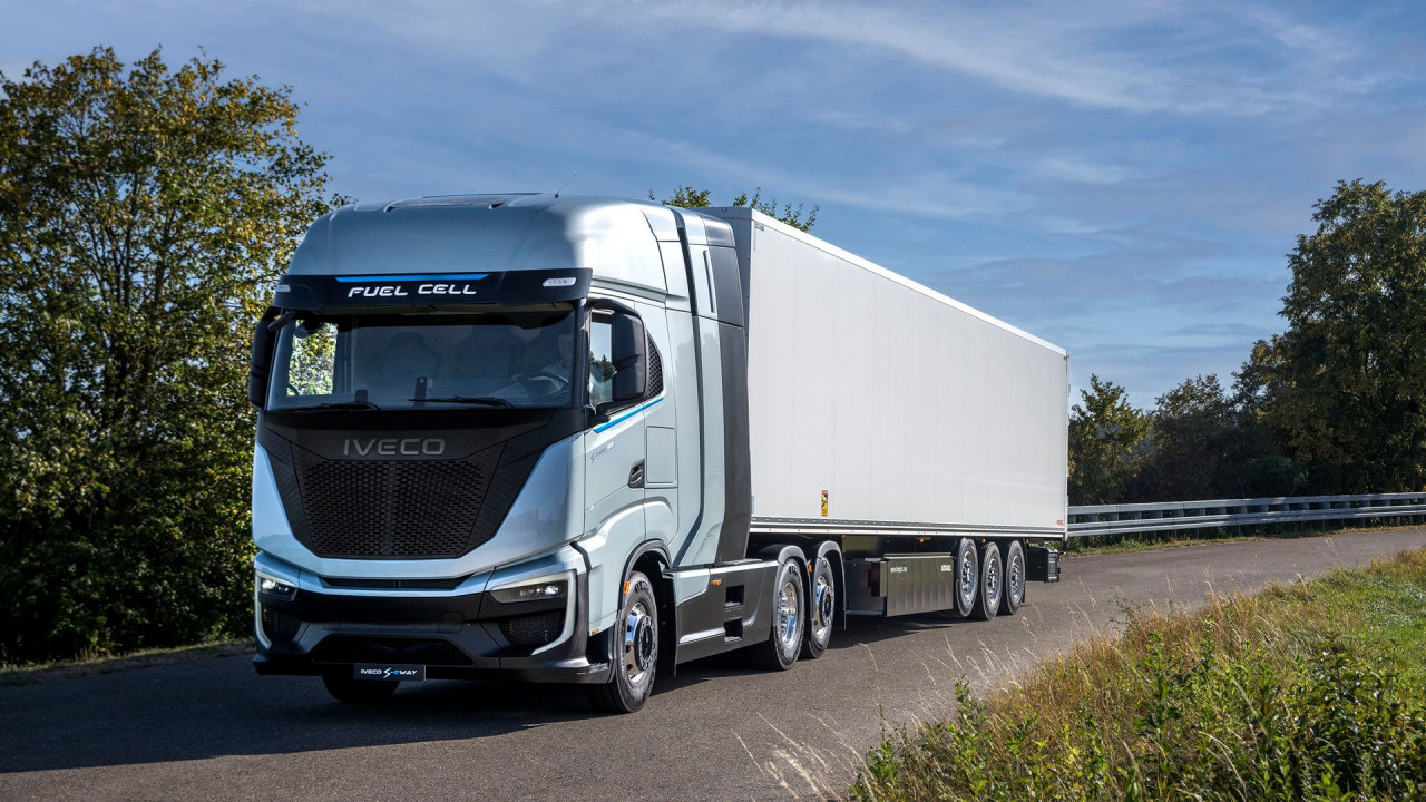 L'Iveco S-Way a idrogeno derivato dal Nikola Hydrogen Semi-Truck.