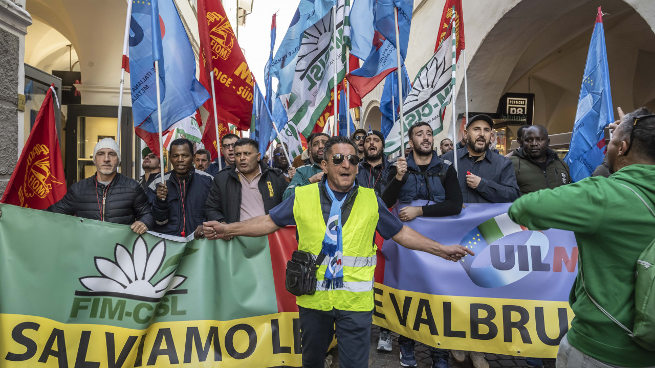Manifestazione Demo Valbruna Bozen Altstadt