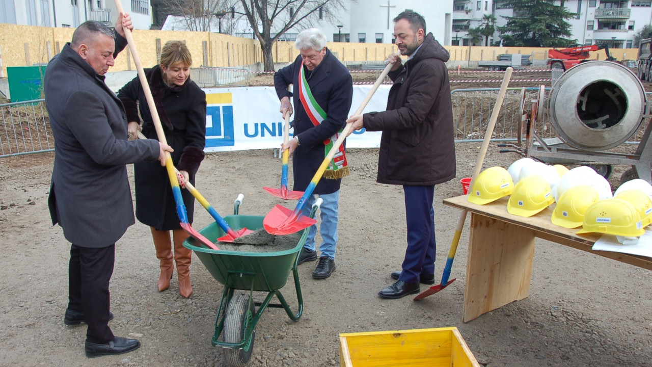 prima pietra Via Bari