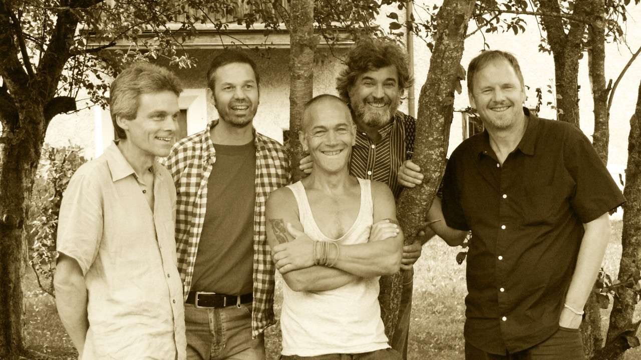 Titla, 35 Jahr-Jubliläum