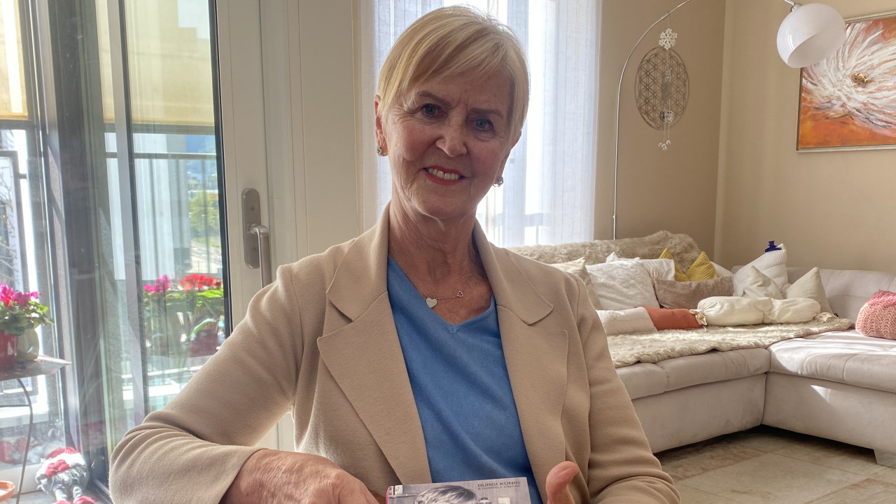 Burgi Künig, Hebamme