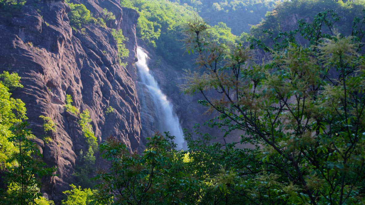 03_wasserfall_in_der_schlucht_des_schwarzenbaches.jpg