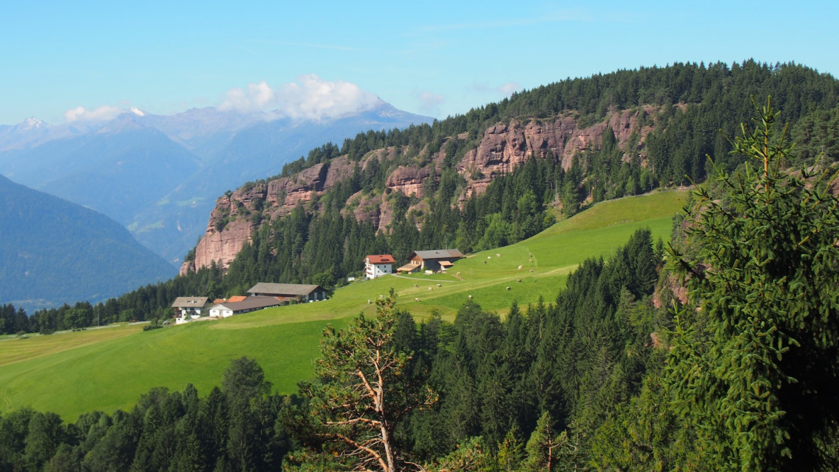 04_das_knottnkino_aus_der_ferne.jpg