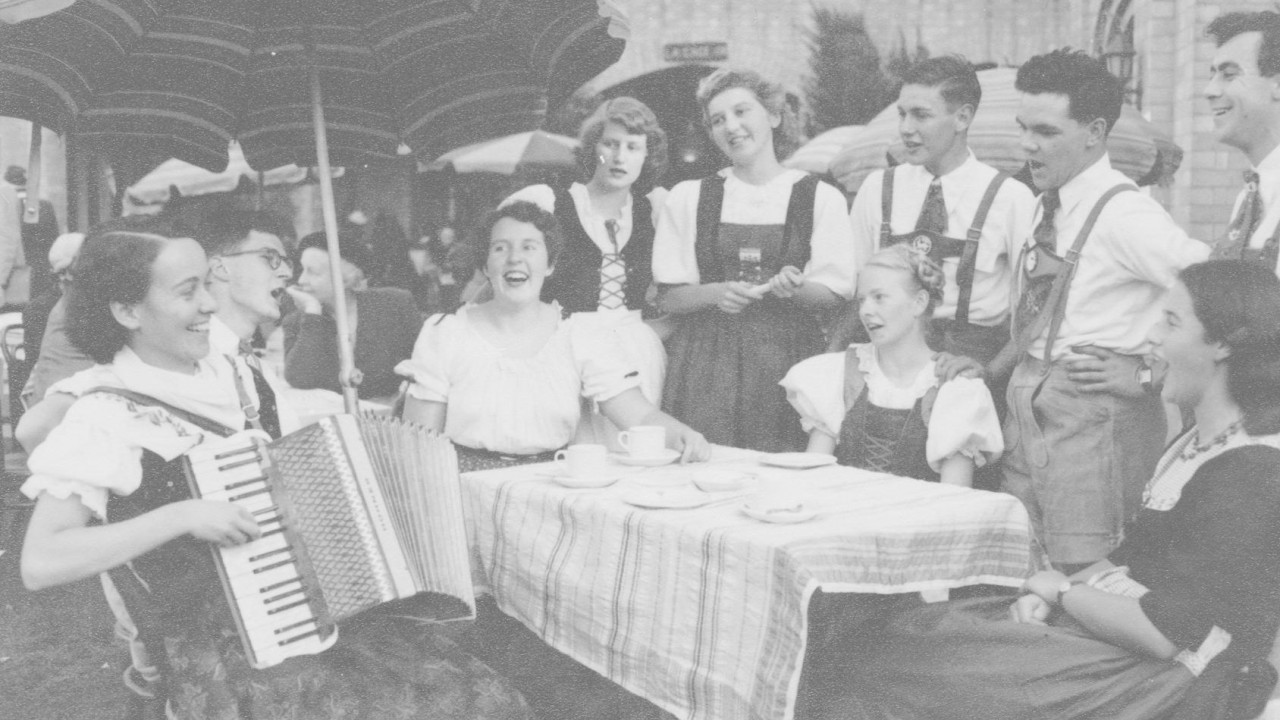 Volkstanzgruppe Melbourne Uni 1953