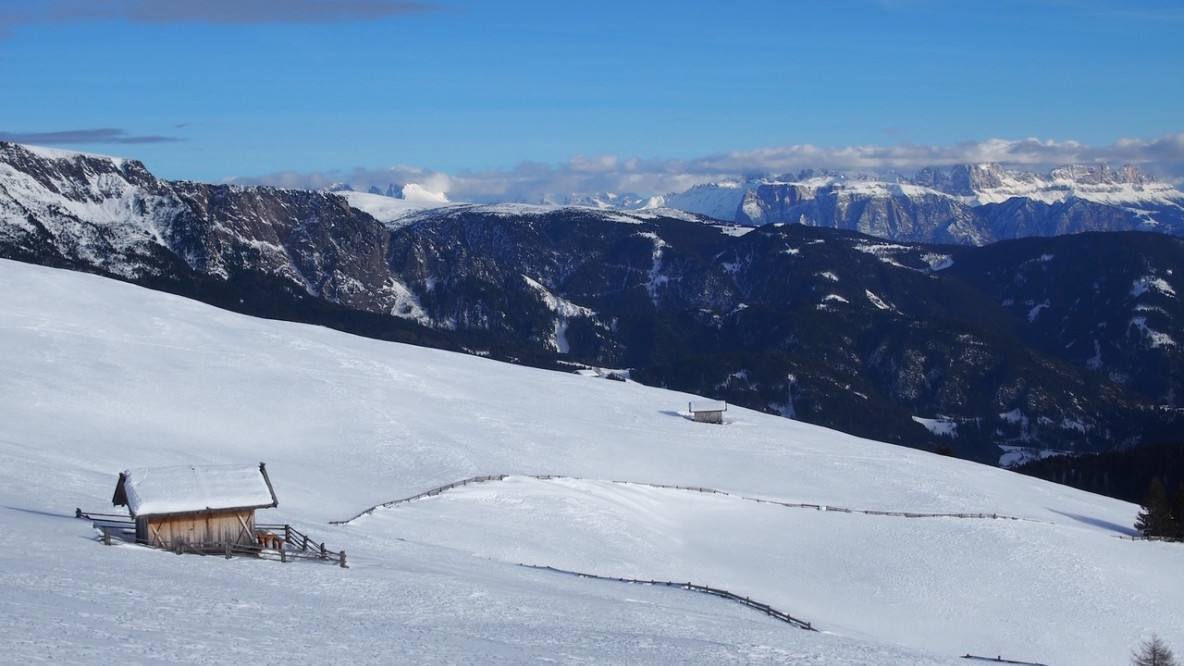 Am Panoramaweg mit Dolomitenblick