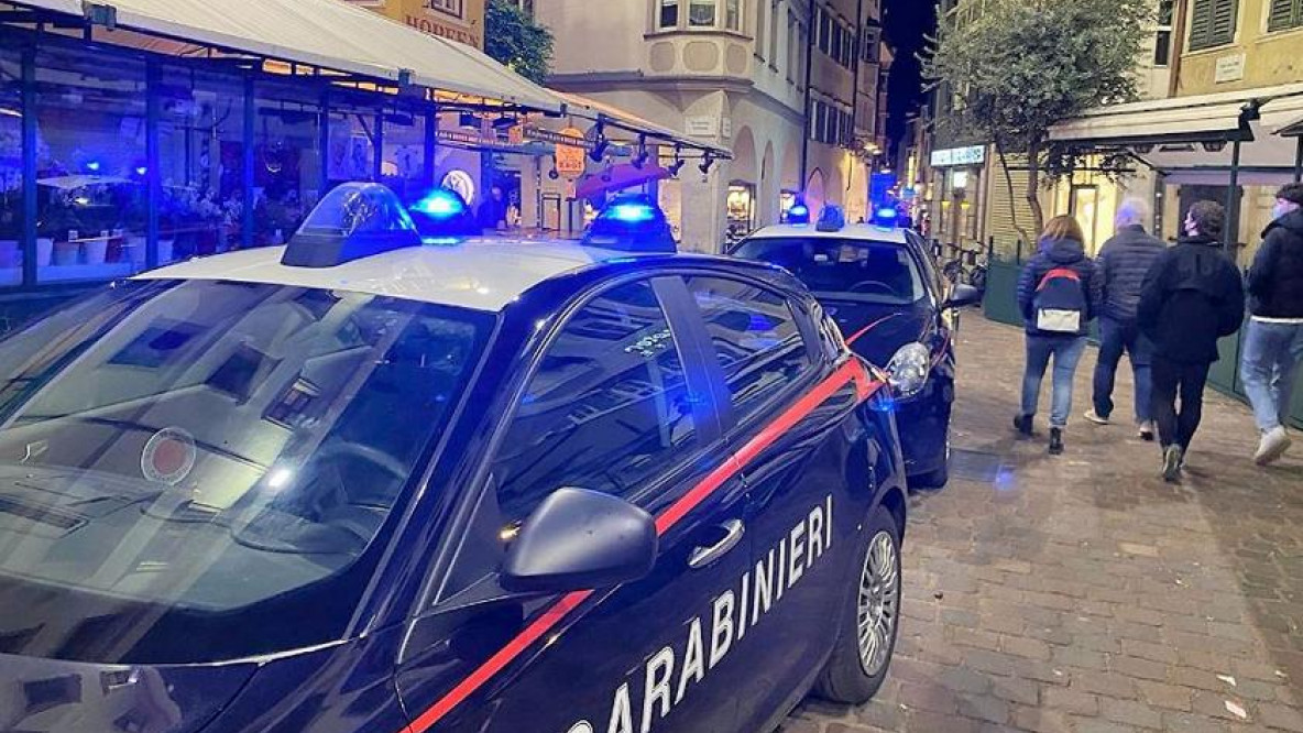 Piazza erbe, carabinieri, movida