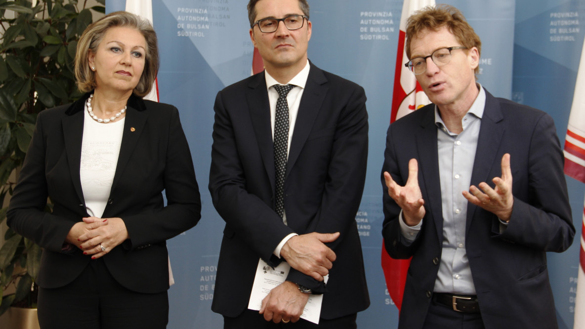 Patrizia Zoller-Frischauf, Arno Kompatscher e Alessandro Olivi