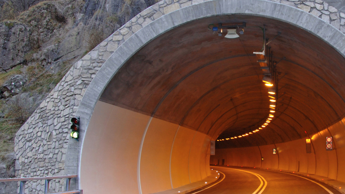 Tunnel