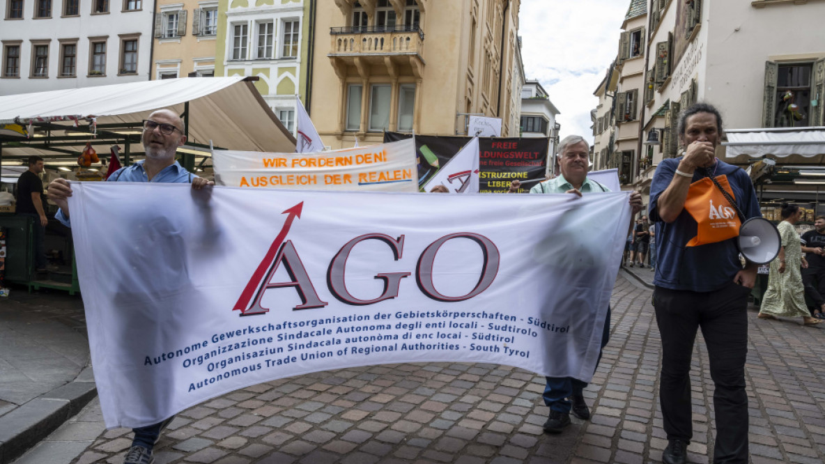 Manifestazione Ago Dipendenti pubblici intercomparto