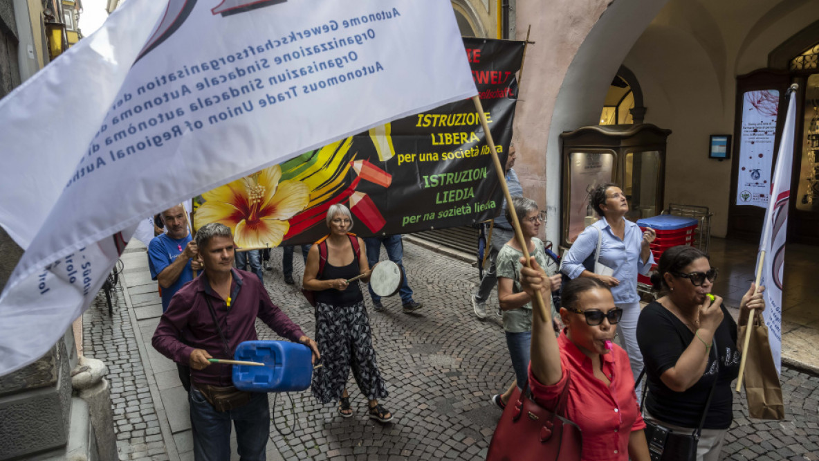 Manifestazione Ago Dipendenti pubblici intercomparto