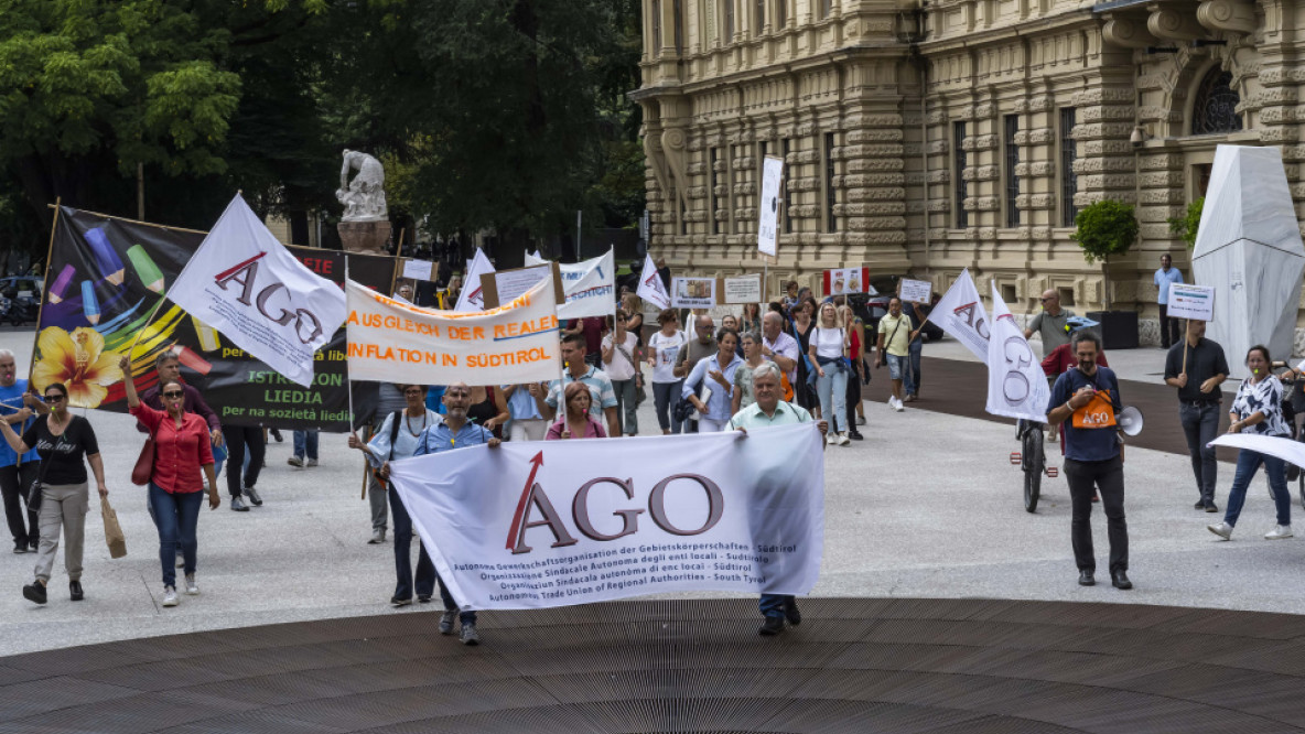 Manifestazione Ago Dipendenti pubblici intercomparto