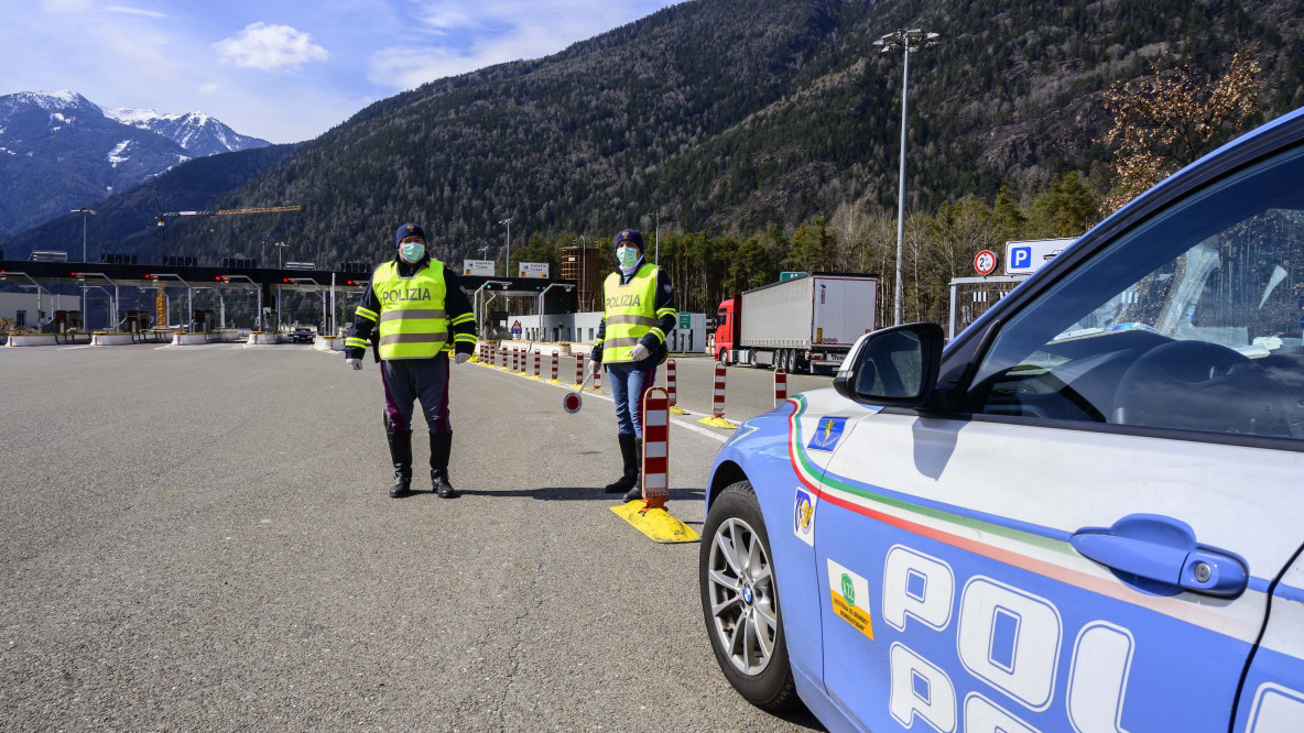 Polizia Polizei Kontrolle coronavirus Covid