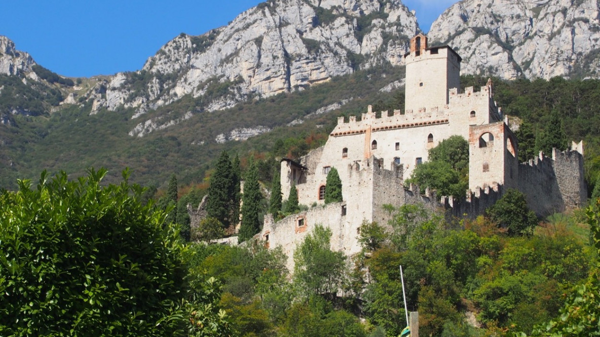 Die Burg immer im Blick