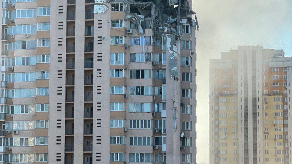 Kiev, palazzo colpito