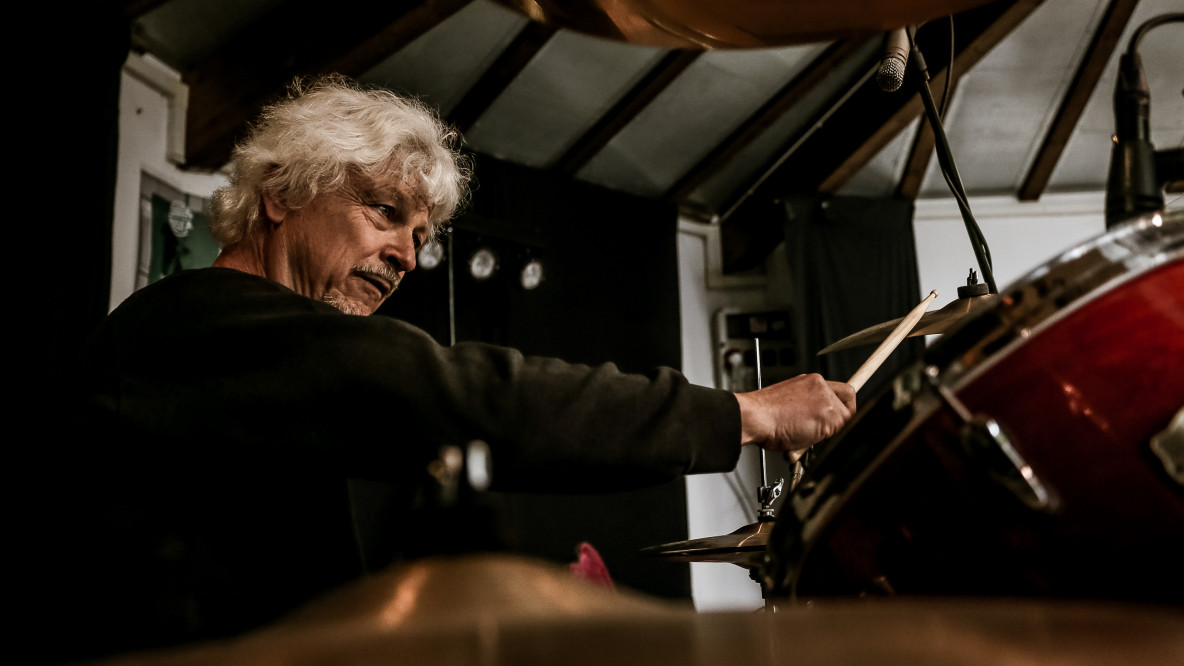 Werner Menapace, Übersetzer, Poet und Drummer