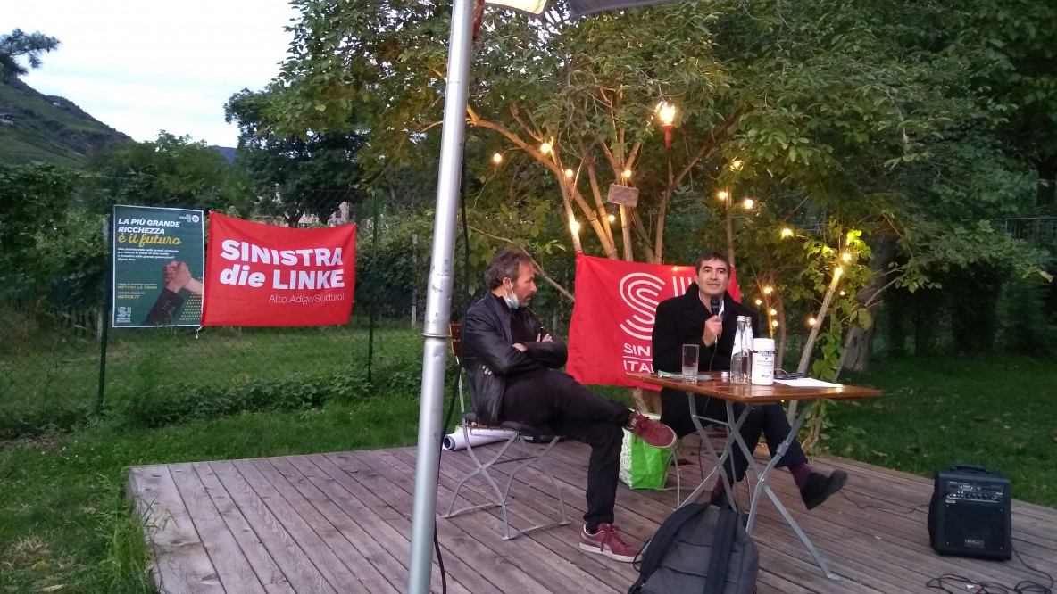 Nicola Fratoianni all'Ahoi minigolf