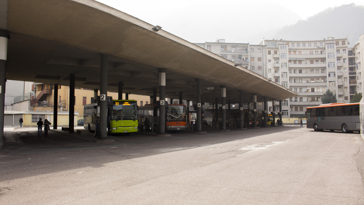 Busbahnhof Bozen & Busse