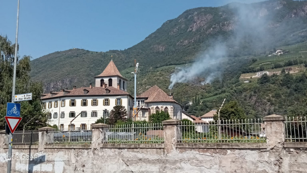 Incendio sul Guncina