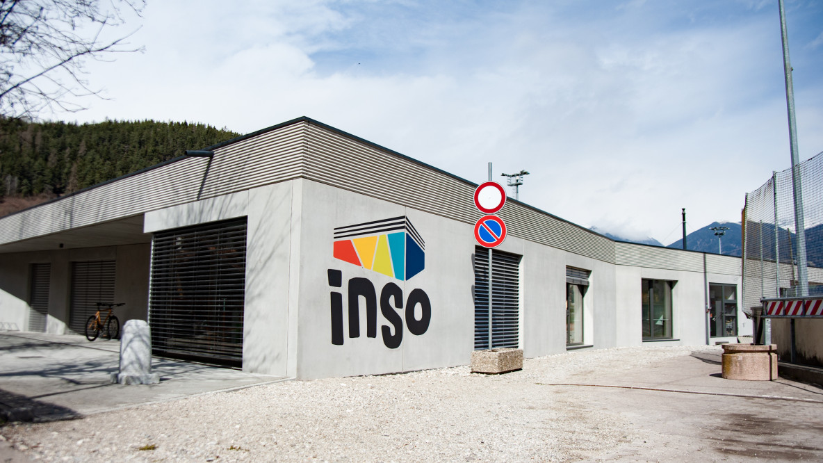 Nicht mehr im Dorfzentrum, sondern am Dorfrand: Das neue Jugendzentrum „Inso-Haus” in St. Lorenzen.