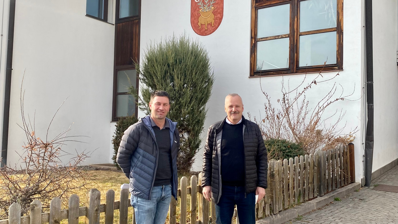 links_buergermeister_gemeinde_voeran_thomas_egger_-_rechts_buergermeister_gemeinde_moelten_walter_gruber.jpg