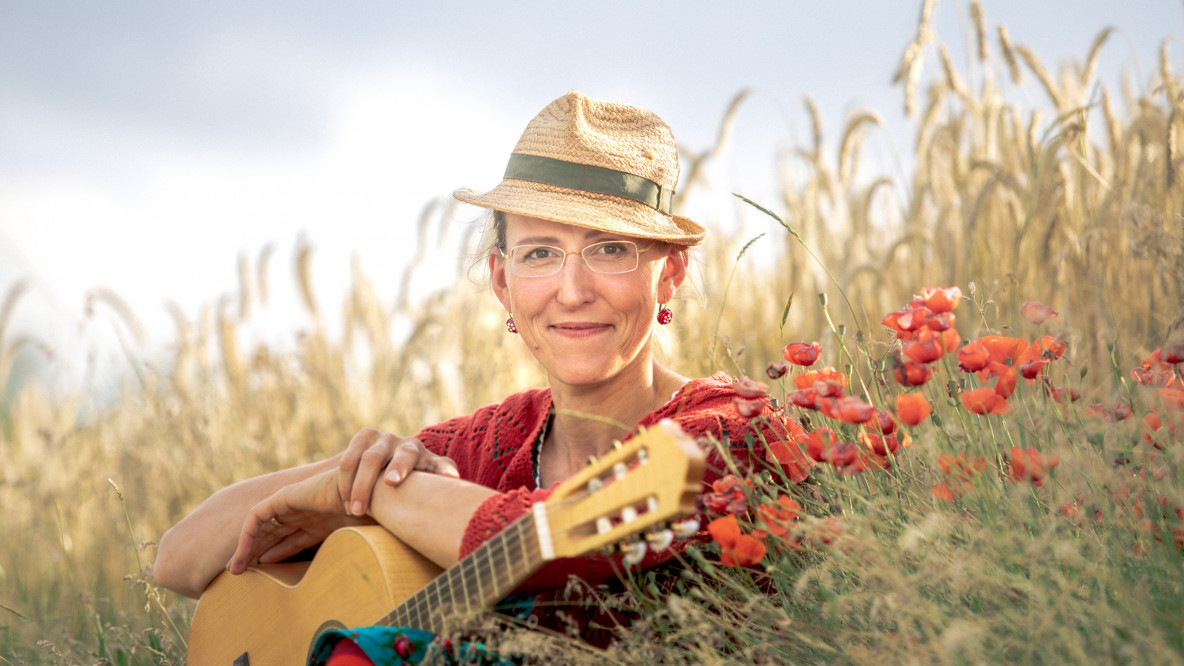 martina_schwarzmann_1_klein.jpg