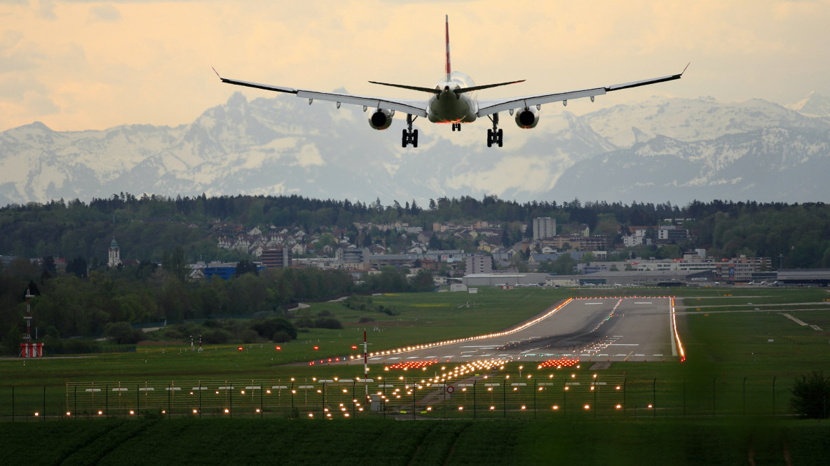 flugzeug_zürich.jpg