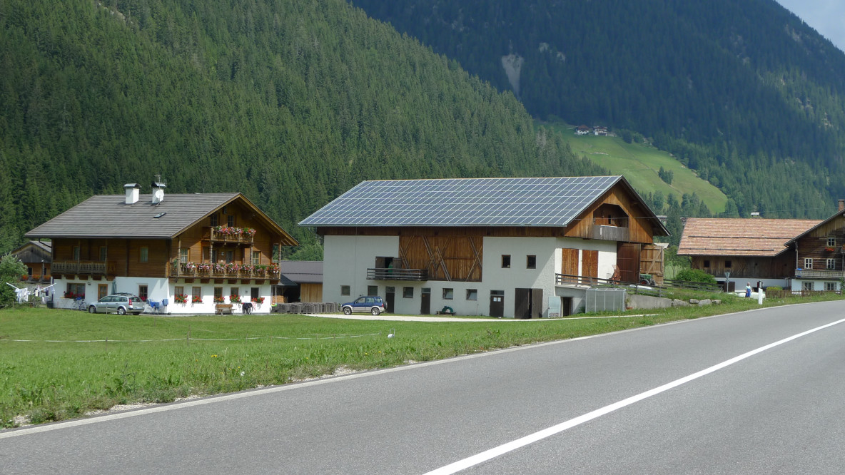 sarntal-solaranlage.jpg