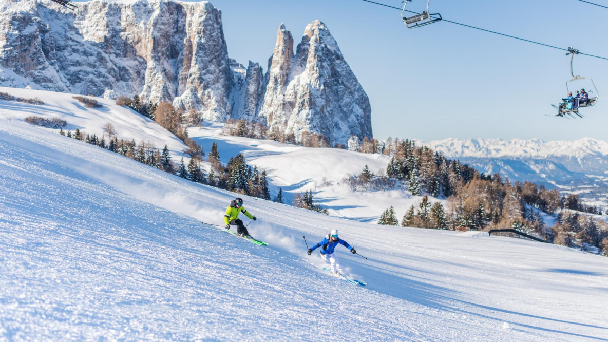 Seiser alm, dolomiti superski, sci