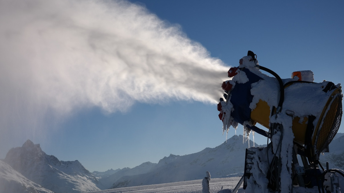 kunstschnee_snow-cannon-gda2f14932_1920.jpg