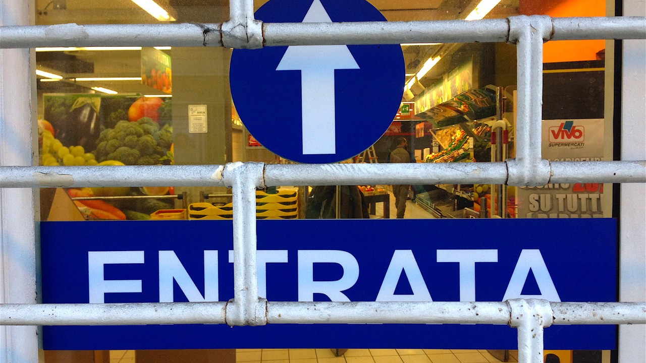 supermercato_chiuso.jpg