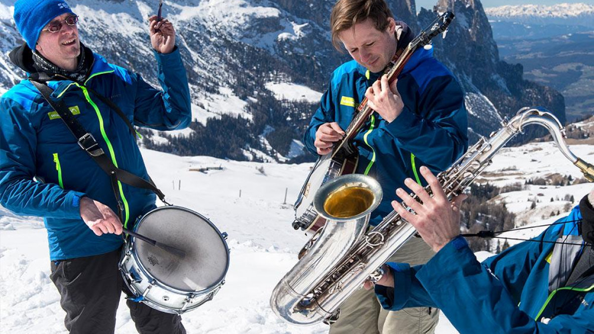 swing-on-snow